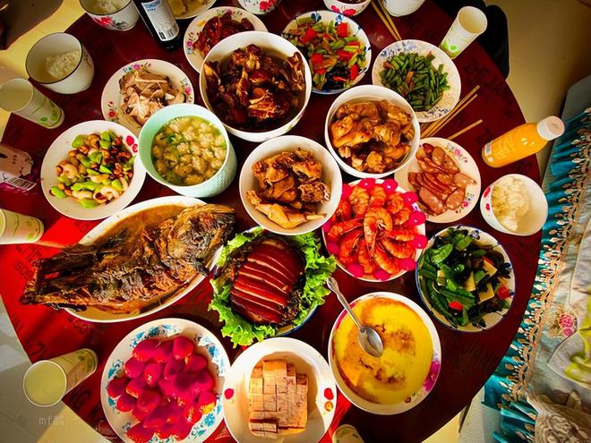 中国美食后回国面对白人饭简直生不如死米乐m6登录入口首批免签来华老外尝过(图16)