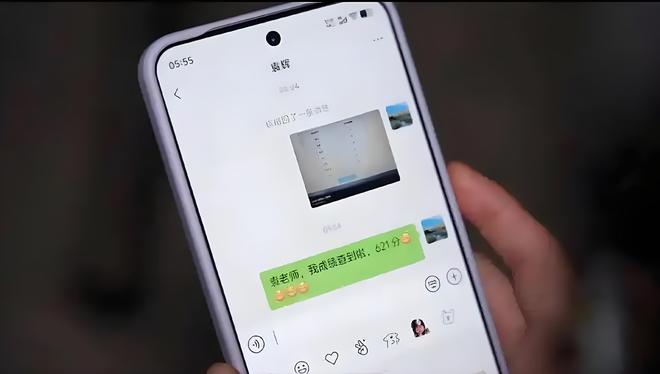 才明白被父母赶出家门的小凯不冤看到玻璃娃娃621分感动全网(图7)